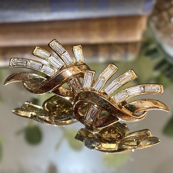 Crown Trifari Alfred Philippe Rhinestone Earrings Baguette Channel Setting Gold - Picture 5 of 11